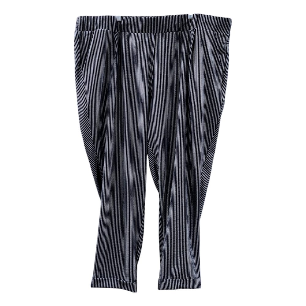 Torrid Black White Pin Striped Cuffed Trouser Pants Women's Plus Size 3X - Picture 8 of 8
